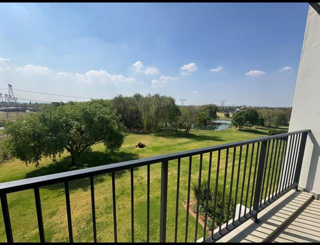 2 BEDROOM PROPERTY TO RENT IN MIDFIELD ESTATE